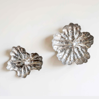Sculptor's Garden_fluttering flower-2/3