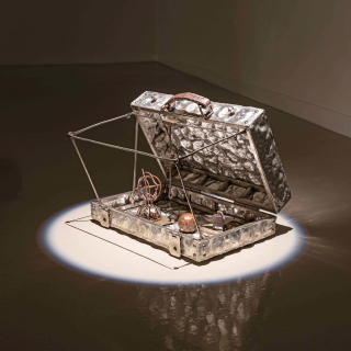 Sculptor's Atelier_Atelier in Briefcase