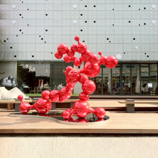 Red bubble