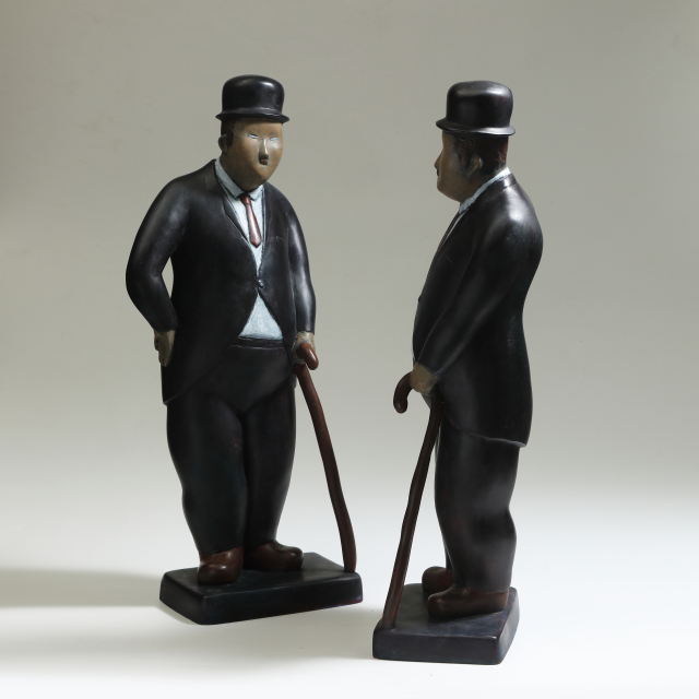 빨간넥타이를 한 신사(각)